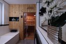 RUKU Sauna Galerie Kabinen mit Holzverkleidung